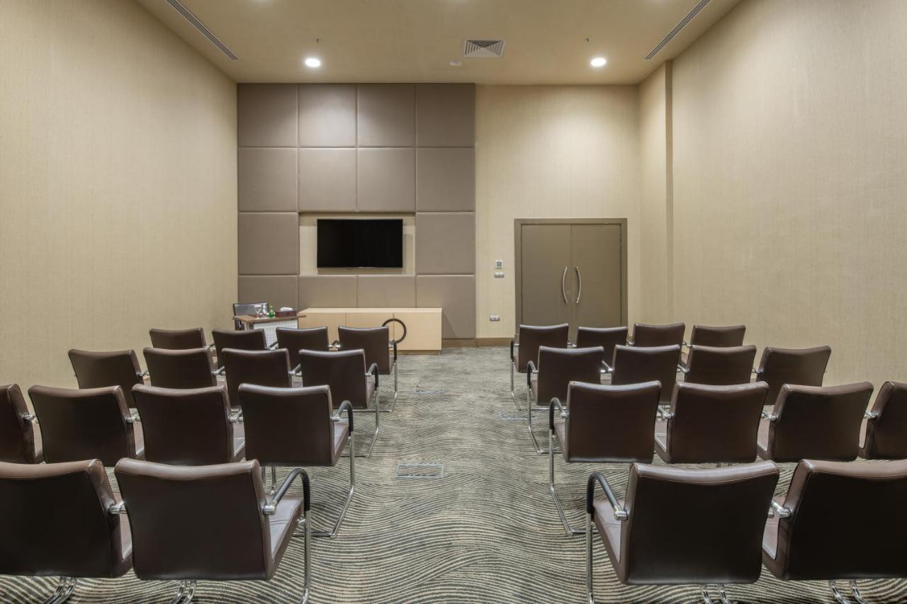 Millennium Makkah Al Naseem Mekka Kültér fotó Meeting room