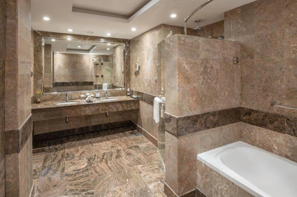 Millennium Makkah Al Naseem Mekka Kültér fotó Bathroom