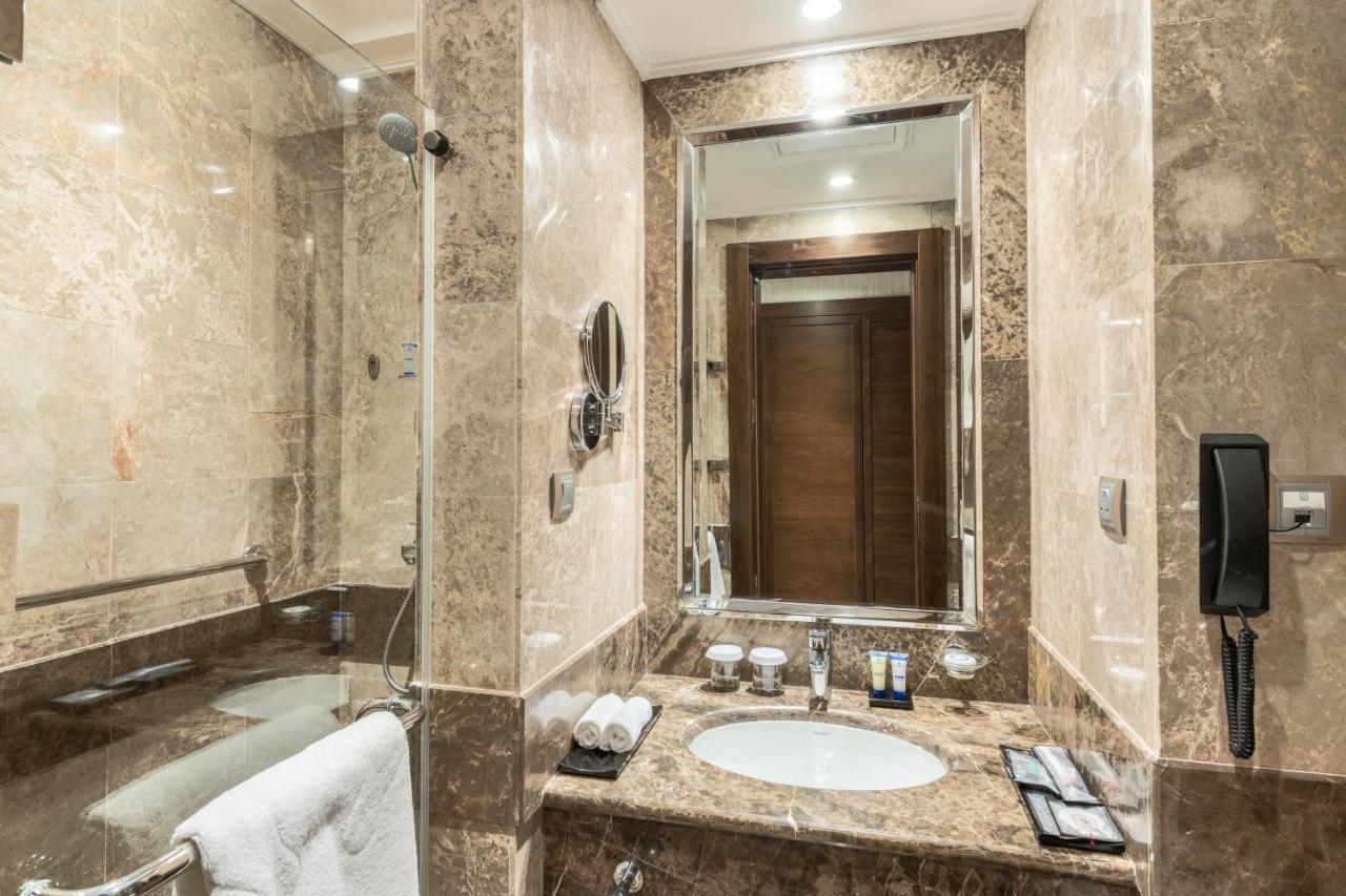 Millennium Makkah Al Naseem Mekka Kültér fotó Bathroom