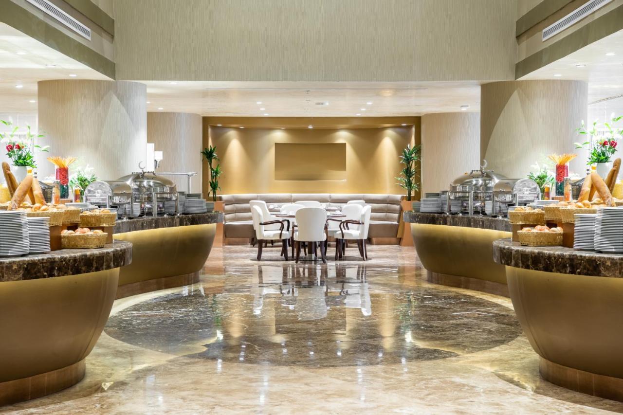 Millennium Makkah Al Naseem Mekka Kültér fotó Interior of a luxury hotel